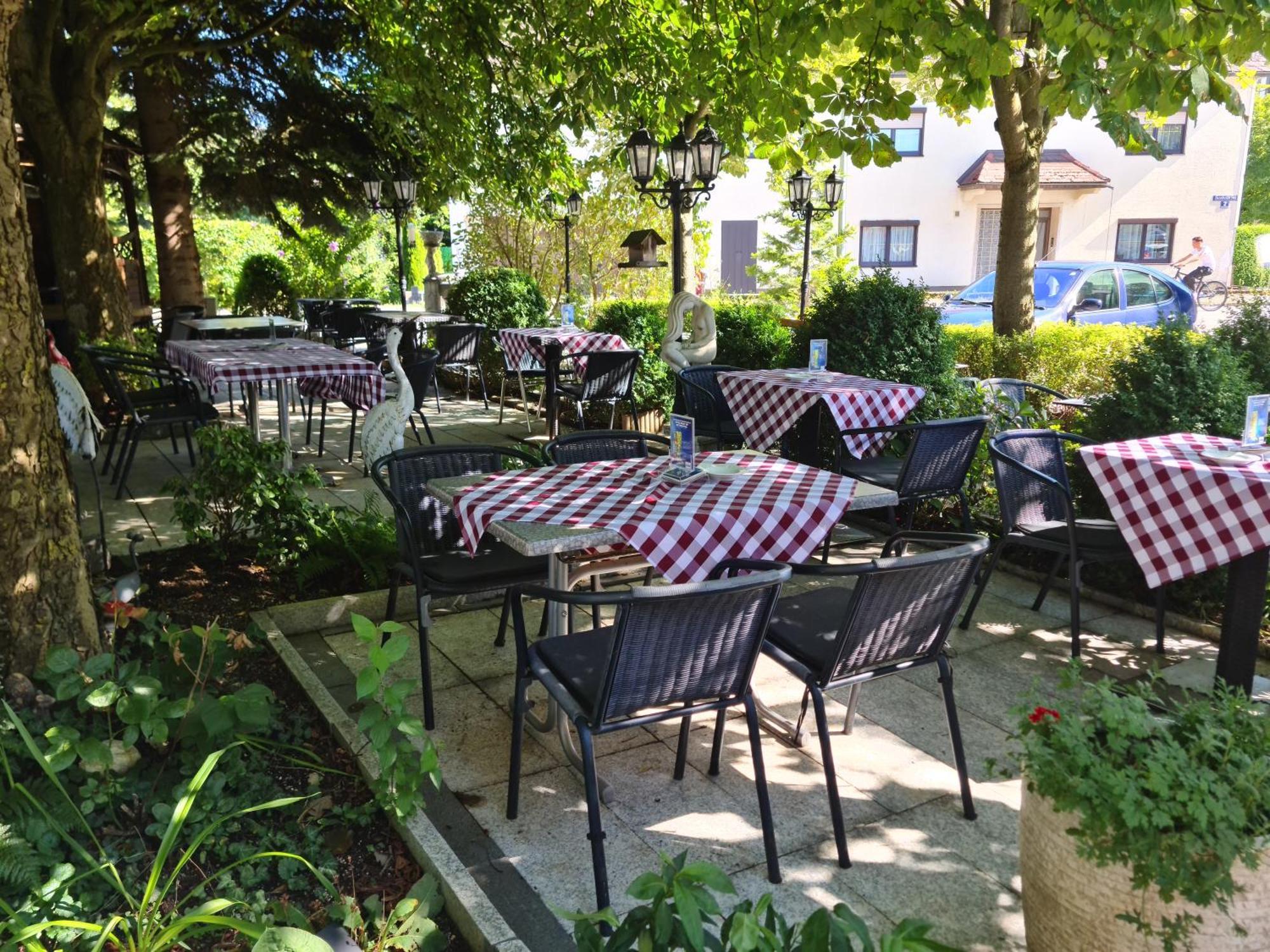 Hoeckner Plaza Hotel Attnang-Puchheim Esterno foto