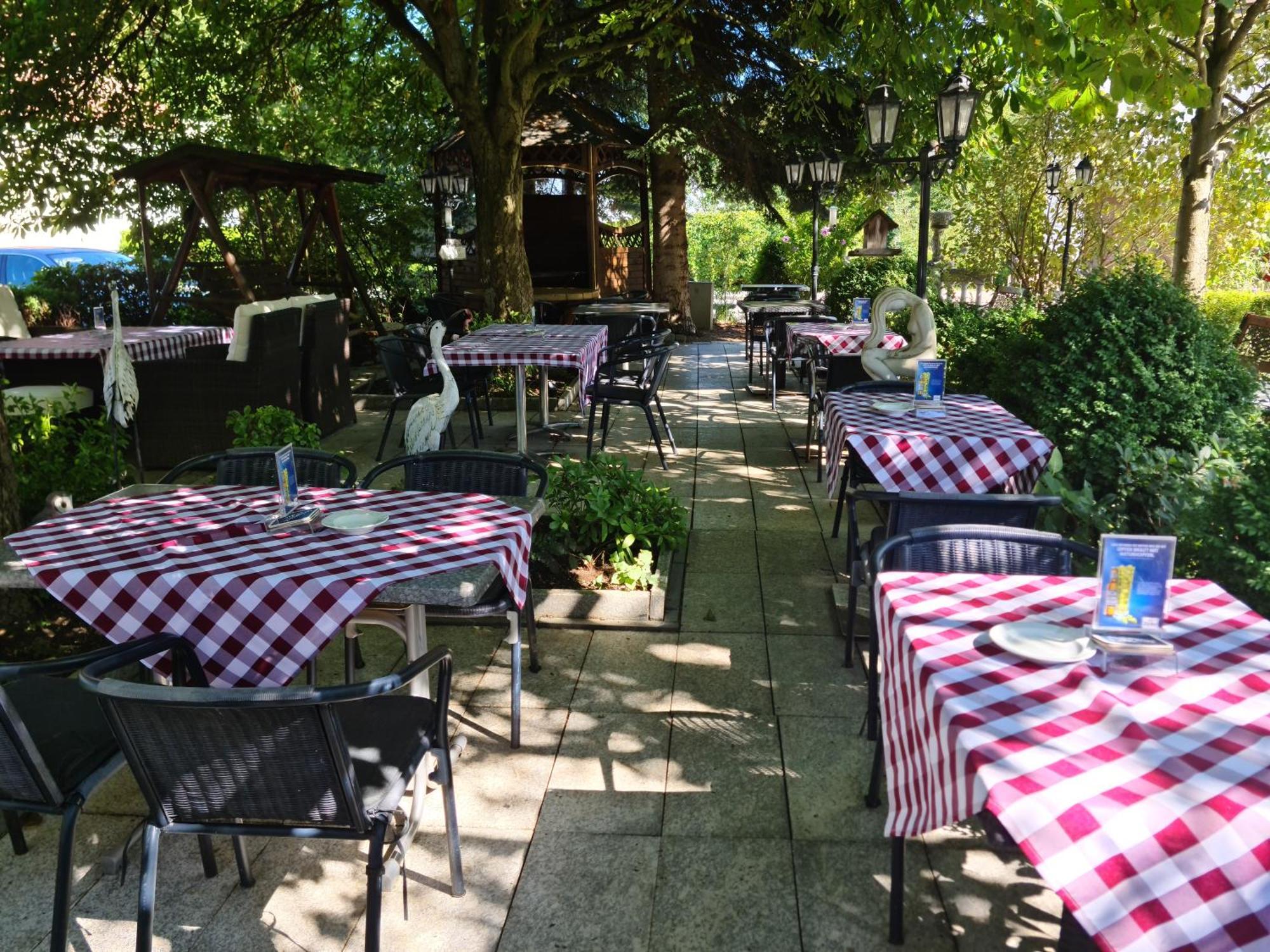 Hoeckner Plaza Hotel Attnang-Puchheim Esterno foto