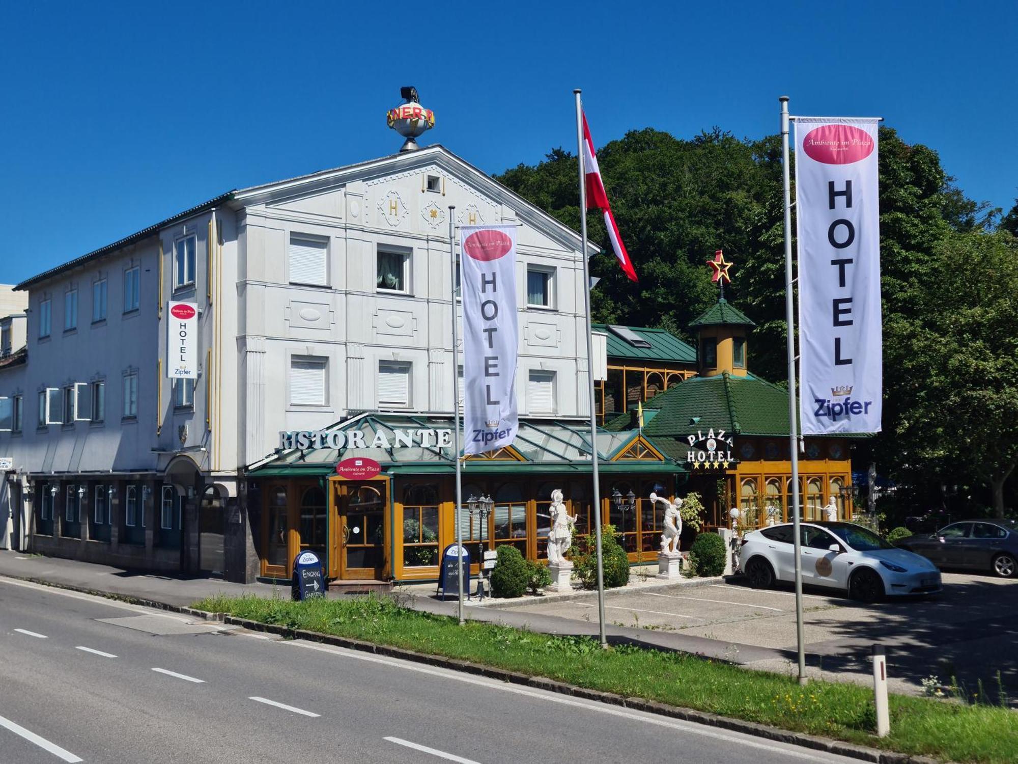Hoeckner Plaza Hotel Attnang-Puchheim Esterno foto