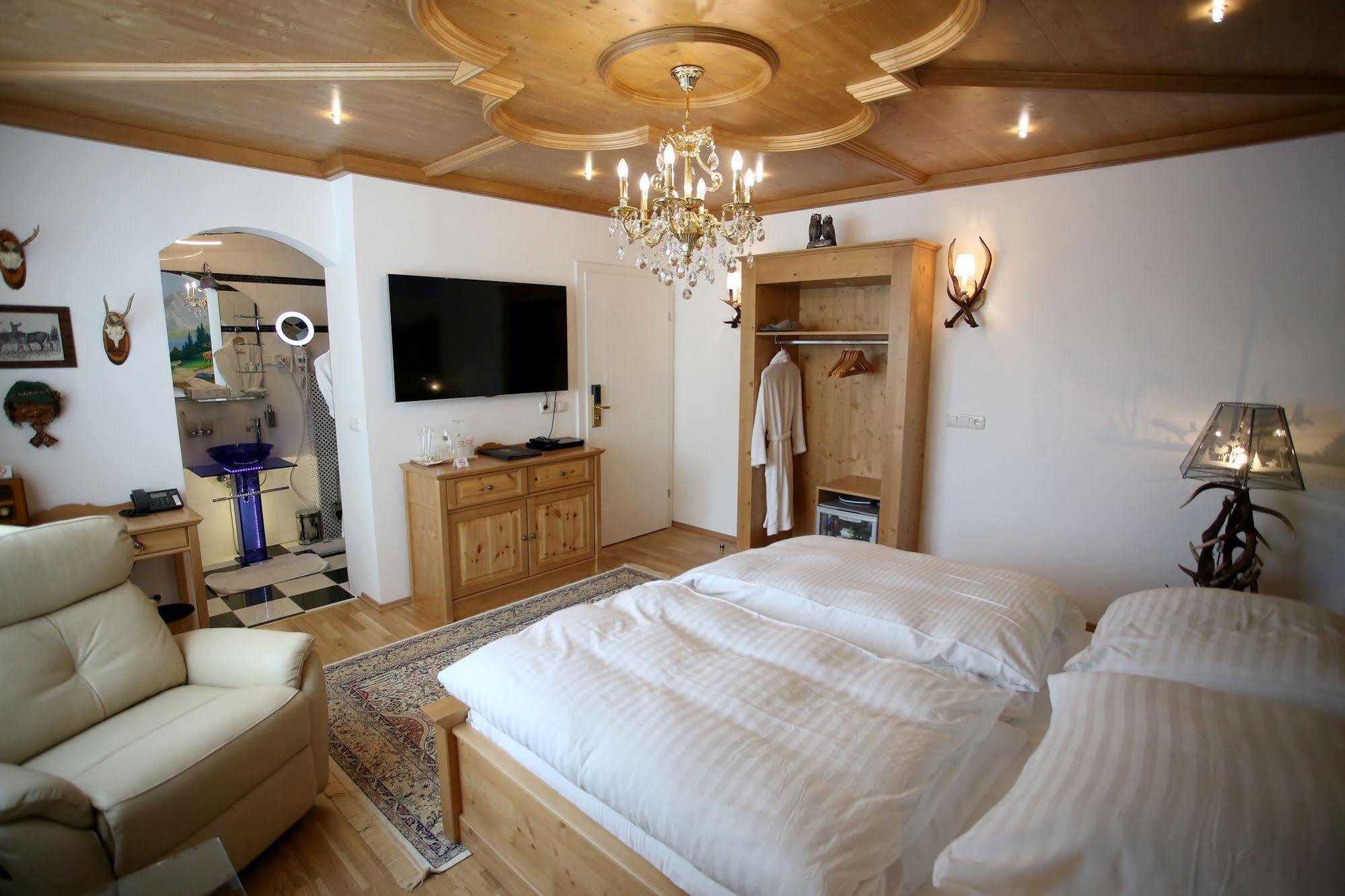 Hoeckner Plaza Hotel Attnang-Puchheim Esterno foto