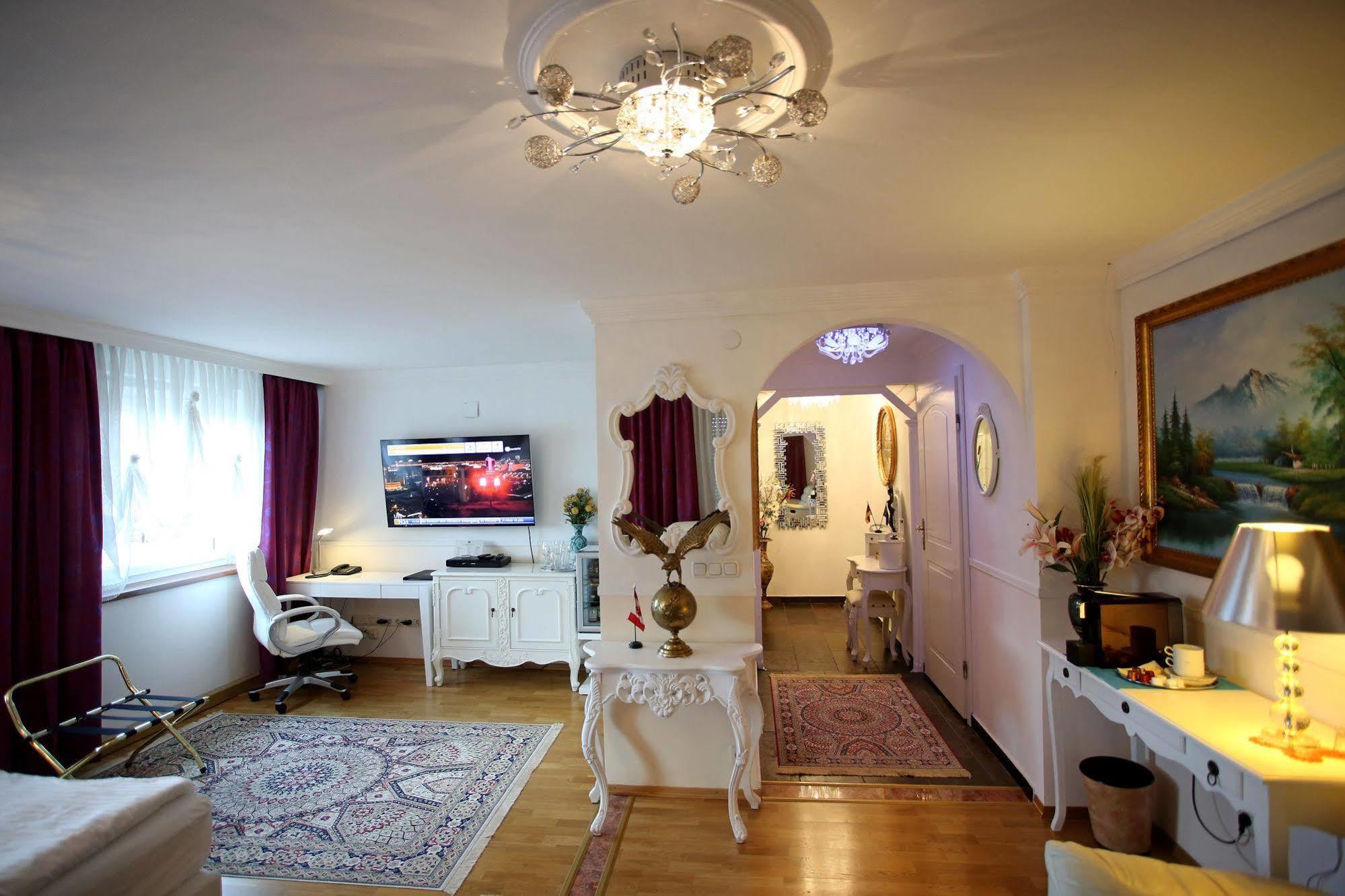 Hoeckner Plaza Hotel Attnang-Puchheim Esterno foto